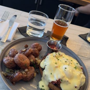 Ledger Restaurant & Bar - Desserts Near Me - Salem, Massachusetts