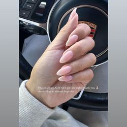 Luxe Nail Bar