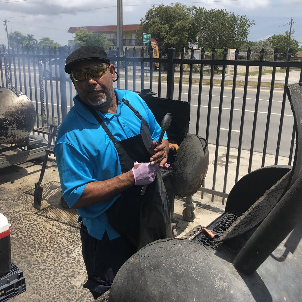 Antonio Grill Master - The grill master - Food Trucks Near Me - Fort Lauderdale, Florida