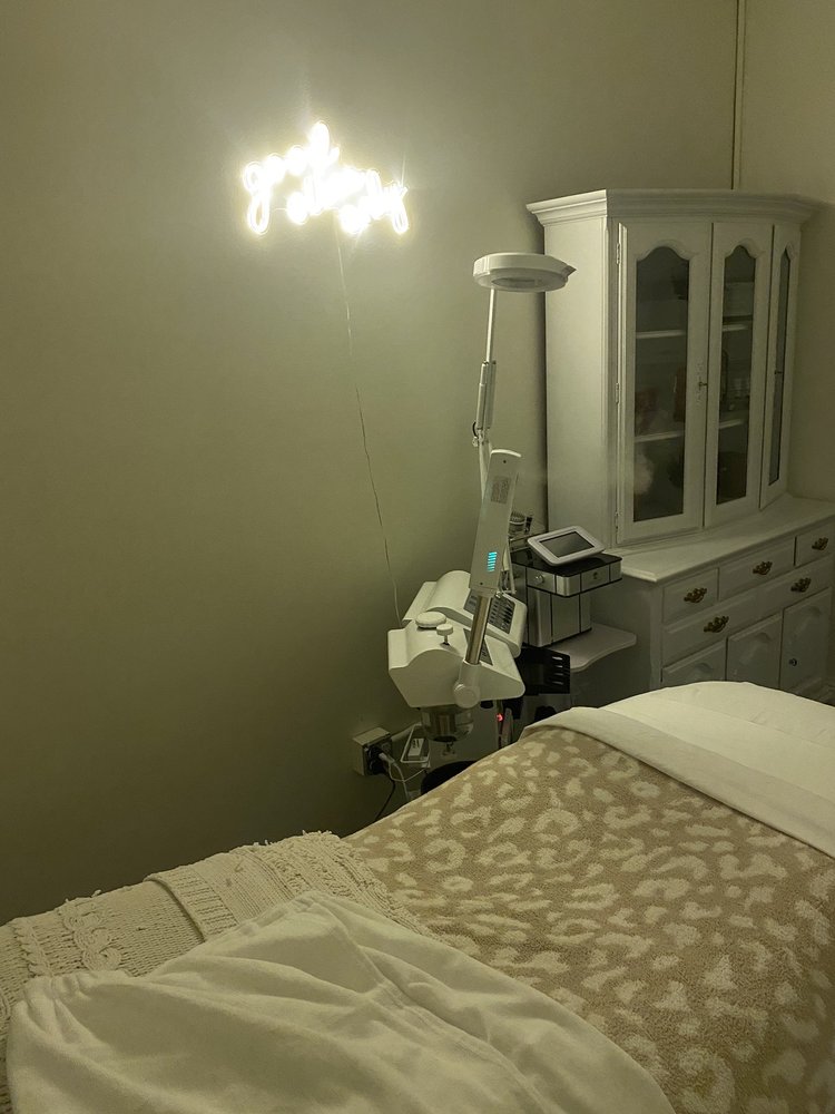 Complexion Esthetician Logo