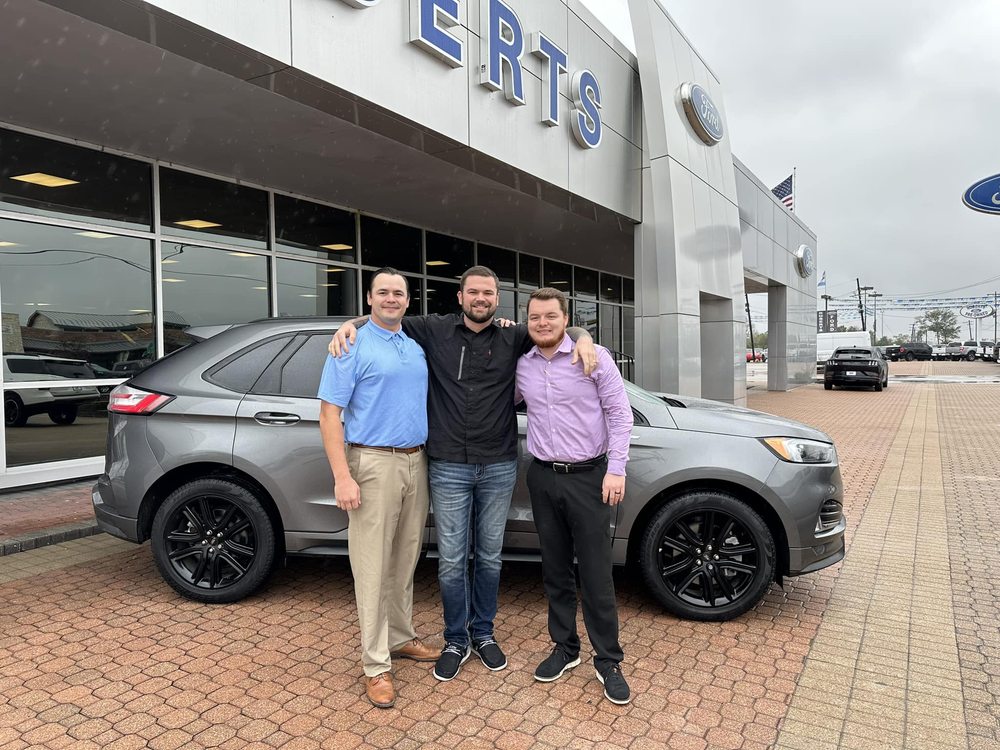 ROBERTS FORD Updated September 2024 25 Photos & 13 Reviews 1601 Green Ave, Orange, Texas