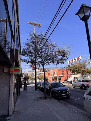 My Dung Sandwich Shop by null