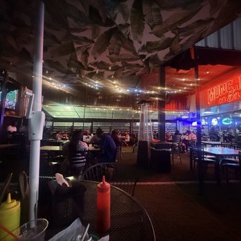 Munchies on 5th Bar & Grille - Cocktail Bars Near Me - Birmingham, Alabama