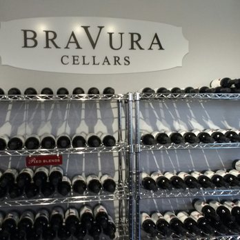Bravuro Cellars - Beautiful during the holidays - Wine Tasting Room Near Me - Newberg, Oregon