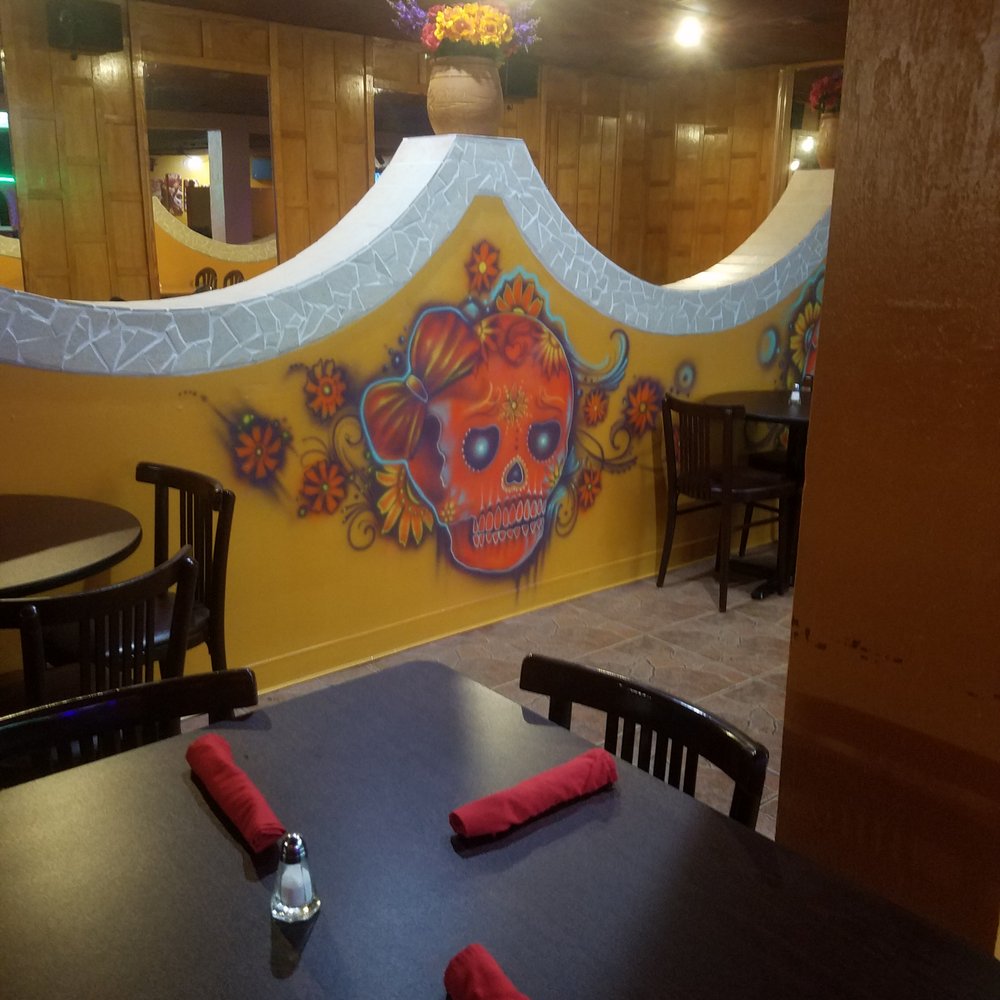 La Catrina Mexican Grill - the dining area - Mexican Near Me - Greenacres, Florida La Catrina Mexican Grill - the dining area - Mexican Near Me - Greenacres, Florida