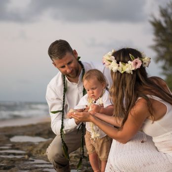 Lulu's Lei & Bouquet - Florists Near Me - Haleiwa, Hawaii