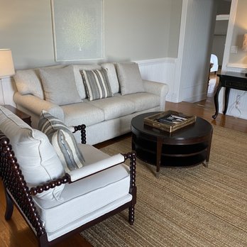 Burrus House Inn - Living room - Hotels Near Me - Manteo, North Carolina