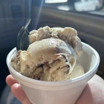 Juicy Jake's Smashburgers - Joe Football Ice Cream - Ice Cream & Frozen Yogurt Near Me - Muncie, Indiana Juicy Jake's Smashburgers - Joe Football Ice Cream - Ice Cream & Frozen Yogurt Near Me - Muncie, Indiana