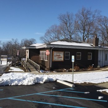 Sahm's Smokehouse - Smokehouse Near Me - Pendleton, Indiana