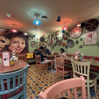 Comptoir Libanais - Middle Eastern Near Me - London, XGL Comptoir Libanais - Middle Eastern Near Me - London, XGL