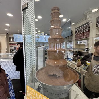 CHOCOLATE HOUSE - Updated April 2025 - 56 Photos & 24 Reviews - 181