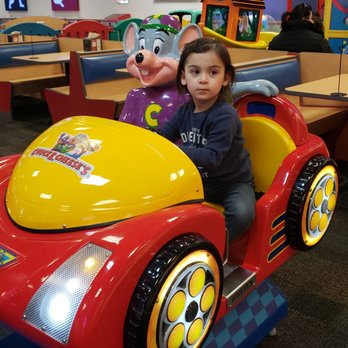 Chuck E. Cheese - Pizza Near Me - Naperville, Illinois