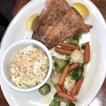 North Bay Cafe - Dinner: Salmon, with sautéed veggies along with a side of potato salad! Highly recommended. - American Near Me - Petaluma, California