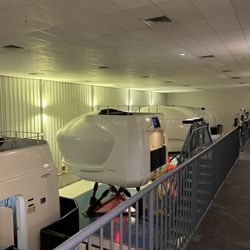 FlightSafety International - Simulator Bay
