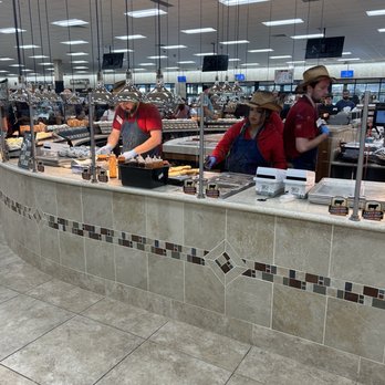 Buc-ee’s - Bbq station - Gas Stations Near Me - Sevierville, Tennessee