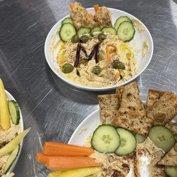 Currysutra - Hummus with Lavash Chips & Veggies - Cooking Classes Near Me - San Carlos, California Currysutra - Hummus with Lavash Chips & Veggies - Cooking Classes Near Me - San Carlos, California
