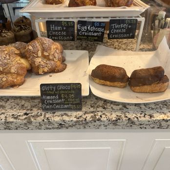 Le Cafe Eblouir - Pastries - Cafes Near Me - Gretna, Louisiana Le Cafe Eblouir - Pastries - Cafes Near Me - Gretna, Louisiana