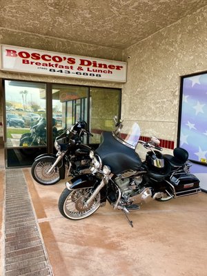 Boscos Diner by null