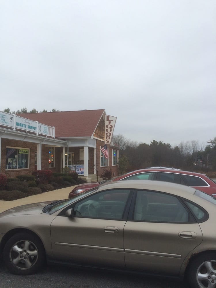 ROUTE 1 LIQUORS Updated September 2024 174 Newburyport Tpke, Rowley, Massachusetts Beer