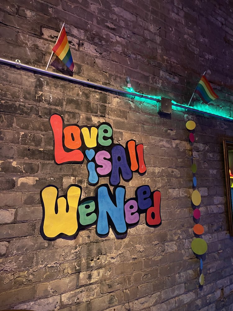 MARTINI ROOM Updated April 2024 181 Photos & 127 Reviews 161 E