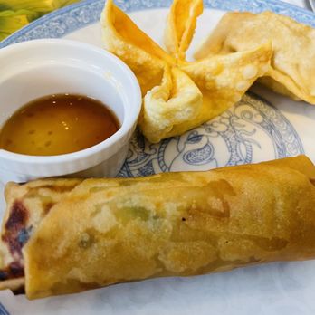 168 Chinese Restaurant - Egg roll, Krab Rangoon, Fried Dumpling appetizer (part of $5 family meal upgrade) - Chinese Near Me - Apopka, Florida 168 Chinese Restaurant - Egg roll, Krab Rangoon, Fried Dumpling appetizer (part of $5 family meal upgrade) - Chinese Near Me - Apopka, Florida