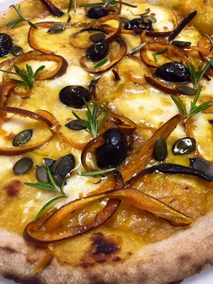 Pizzeria Bio In un angolo di mondo... by null