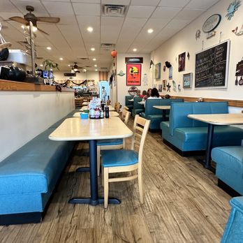 Sandfiddler Cafe - Breakfast Time - Breakfast & Brunch Near Me - Norfolk, Virginia