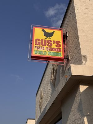 Gus’s World Famous Fried Chicken by null