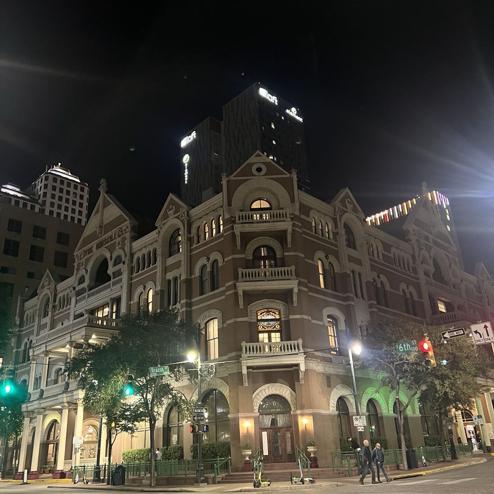 The Driskill - Hotels Near Me - Austin, Texas The Driskill - Hotels Near Me - Austin, Texas