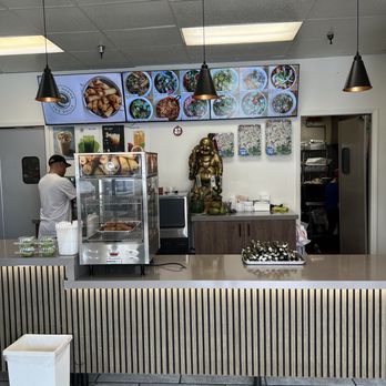 Quynh Huong - Inside - Vietnamese Near Me - Westminster, California Quynh Huong - Inside - Vietnamese Near Me - Westminster, California