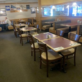 Shari's - Dining Area - Diners Near Me - Rohnert Park, California Shari's - Dining Area - Diners Near Me - Rohnert Park, California