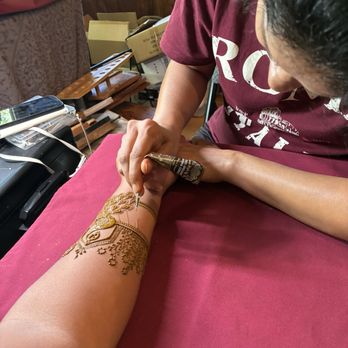 Henna Style By Arati - Henna Artists Near Me Henna Style By Arati - Henna Artists Near Me