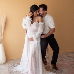 Spark Studios - Maternity & pregnancy photos at our Orange County photo studio. A safe & clean environment, a team of photographers & wardrobe rentals.