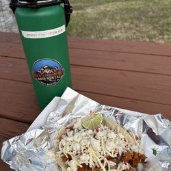 Wacky Tacky Taco's - Delicious tacos ! Large portions ! Fresh ingredients.