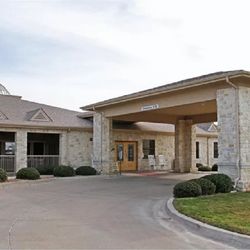 Courtyards at Lake Granbury - Courtyards at Lake Granbury