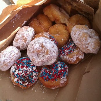 Daily Dozen Doughnut - Bakeries Near Me - Seattle, Washington Daily Dozen Doughnut - Bakeries Near Me - Seattle, Washington
