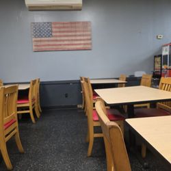 Famous Pizza Of West Warwick - Inside seating
