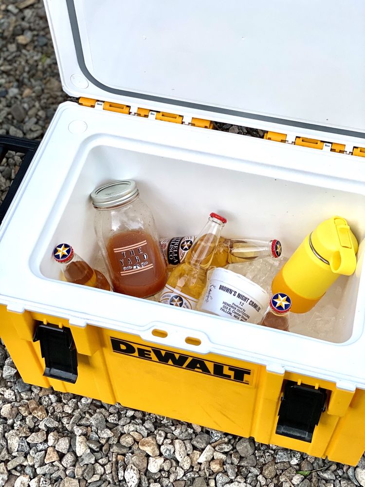 THE YARD PATIO BAR 18 Photos Pico Rivera, California Local