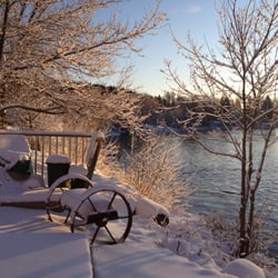 Louisa Moffit - Realty Executives Local Almaguin Highlands - Winter Wonderland Cottage Country