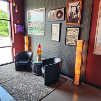 Vive Le Rock - Seating area - Lounges Near Me - Omaha, Nebraska