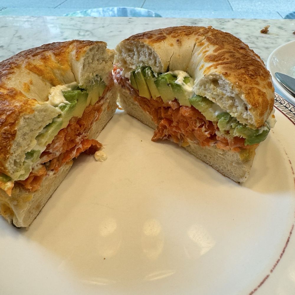 Lox bagel