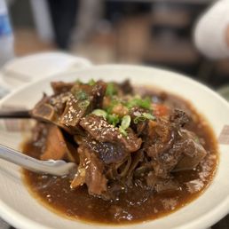 Ahjae Ppyojjim / 아재뼈찜