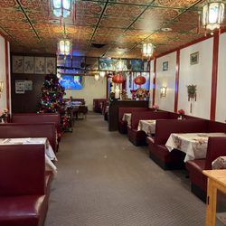 Jade Bowl House - Dining room