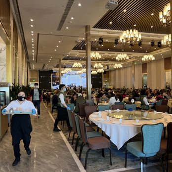 HL Peninsula Restaurant - Inside - Dim Sum Near Me - Milpitas, California