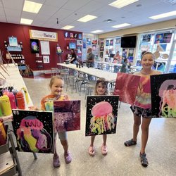 Painting with a Twist - Proud artists