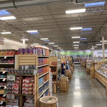 Sprouts Farmers Market - Inside - Grocery Near Me - Herndon, Virginia
