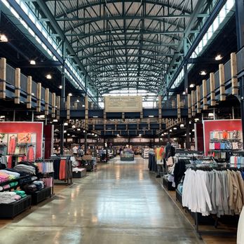 DICK'S Sporting Goods - Inside view - Sports Wear Near Me - Schaumburg, Illinois