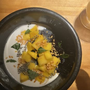 Mott St - Mango sticky rice - Asian Fusion Near Me - Chicago, Illinois Mott St - Mango sticky rice - Asian Fusion Near Me - Chicago, Illinois