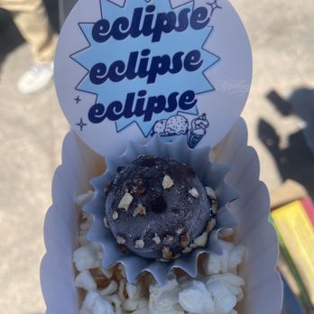 The Bizerkeley Food Festival - The best sample - the bon bon - Food Tours Near Me The Bizerkeley Food Festival - The best sample - the bon bon - Food Tours Near Me
