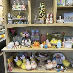 Kneaders Bakery & Cafe - Easter display